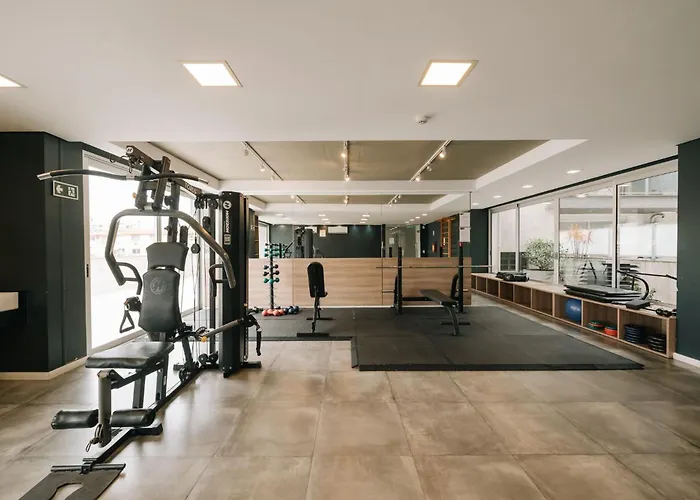 Encantador,Novo,Central,Com Garagem E Academia!